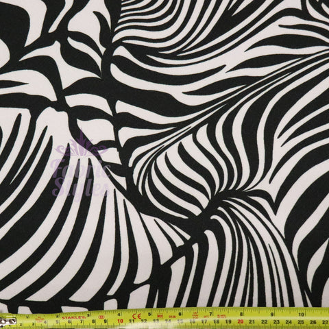 Monochrome Zebra (8D)