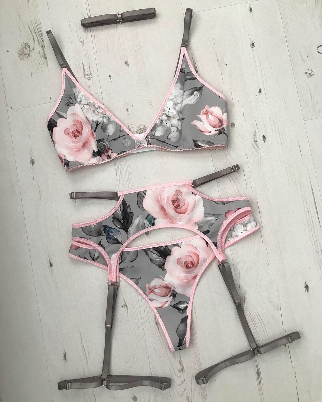 Customer Make: Handmade Lingerie in Soft Stretch Fabric