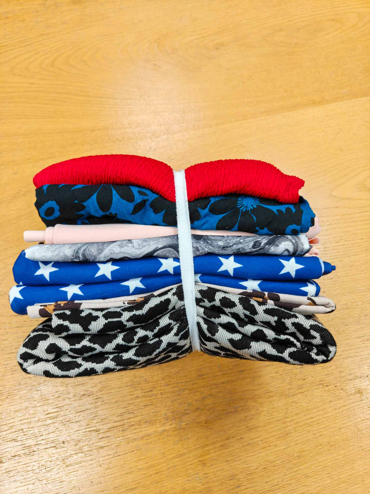 Fabric Bundle - 2kg Assorted Fabrics - 4 metre+ equivalent