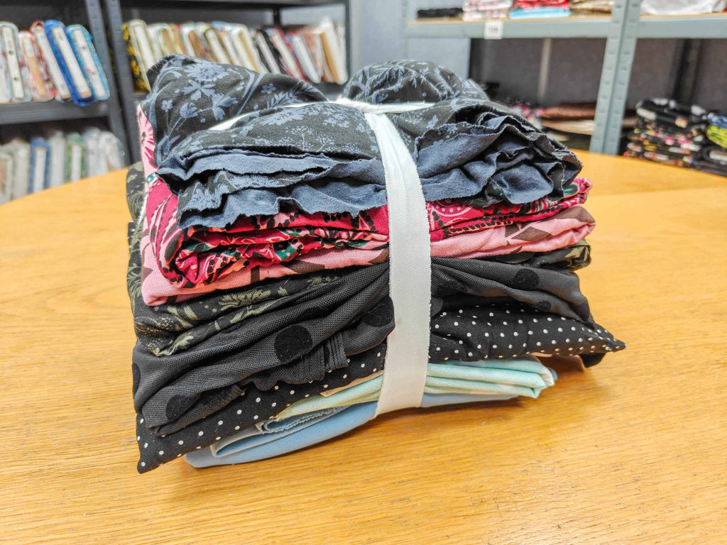 Fabric Bundle - 2kg Assorted Fabrics - 4 metre+ equivalent