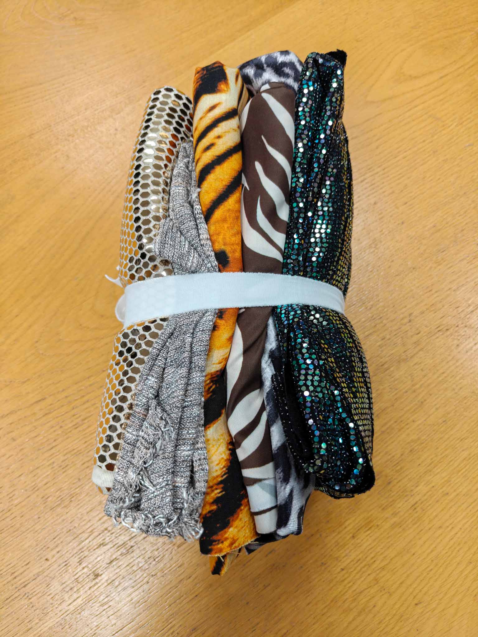 Fabric Bundle - 2kg Assorted Fabrics - 4 metre+ equivalent