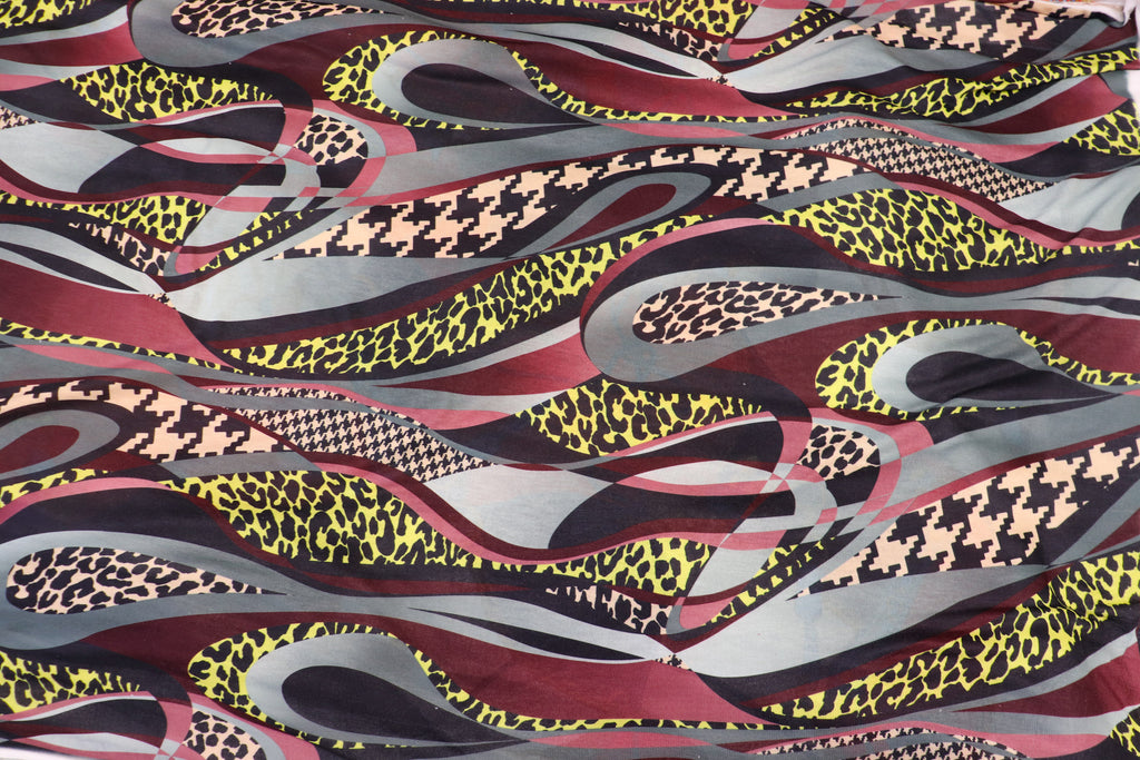 Abstract Animal Knitwear Fabric Dogtooth Leopard Swirl Print