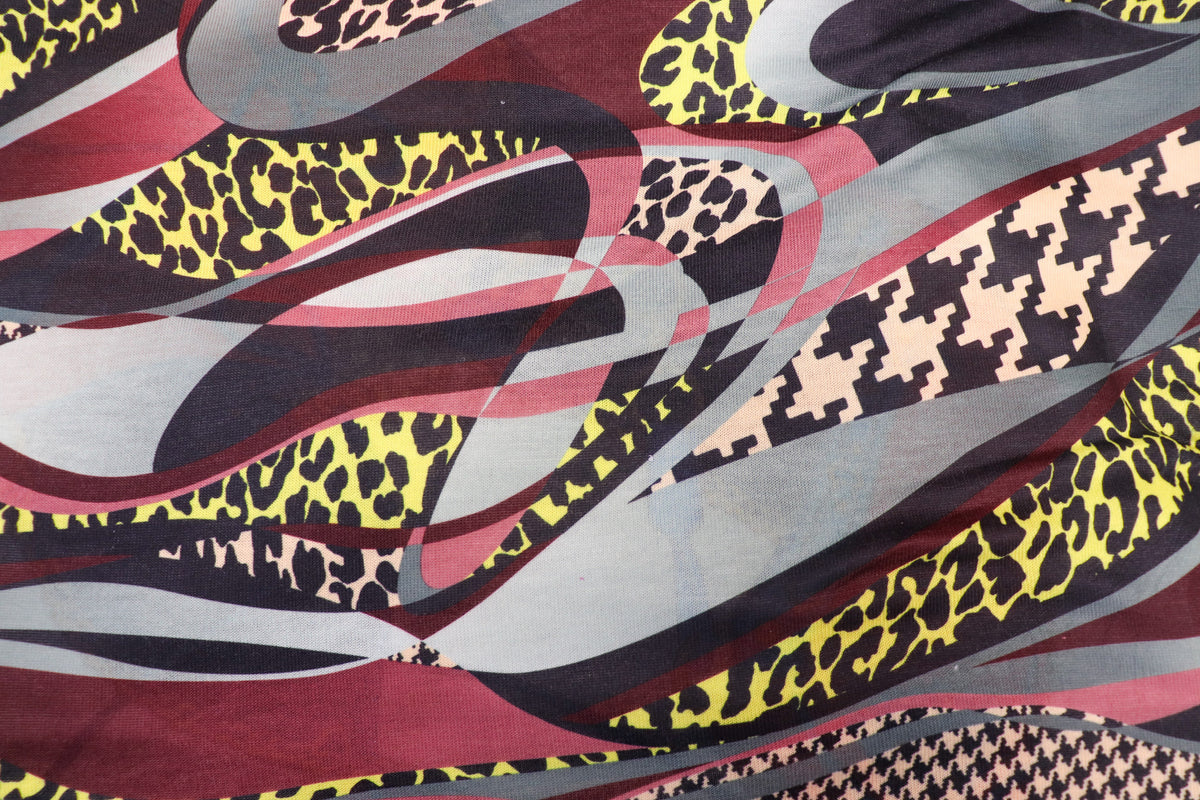 Abstract Animal Knitwear Fabric Dogtooth Leopard Swirl Print