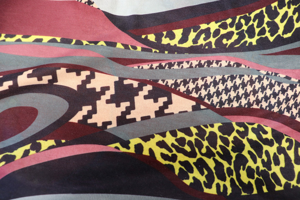Abstract Animal Knitwear Fabric Dogtooth Leopard Swirl Print