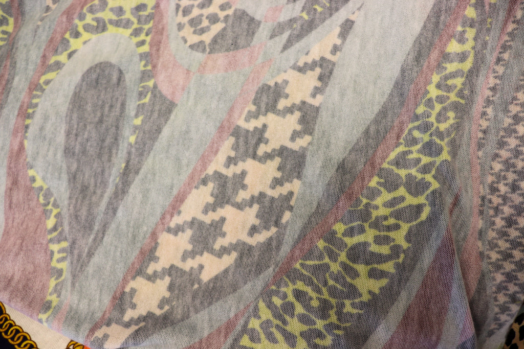 Abstract Animal Knitwear Fabric Dogtooth Leopard Swirl Print