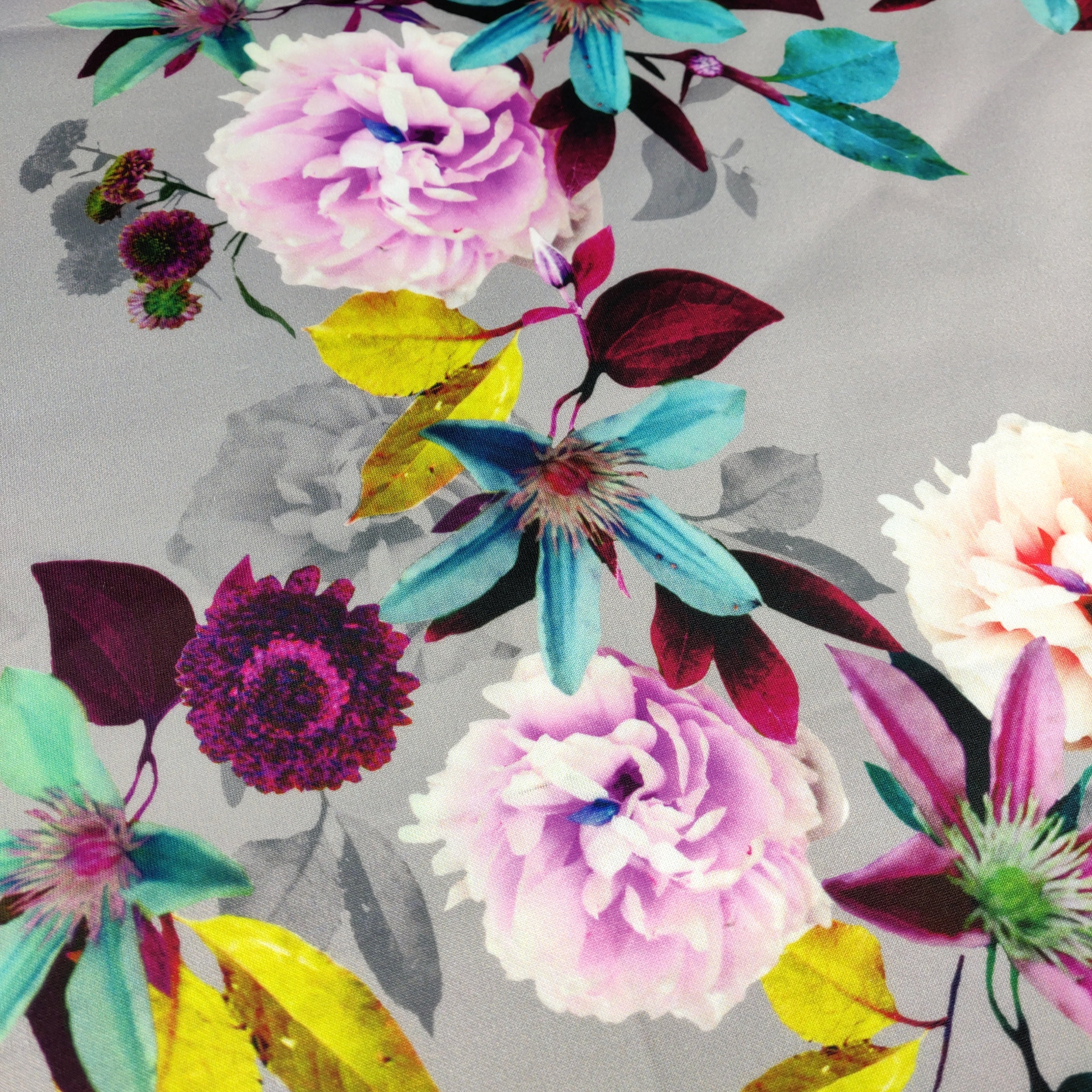 Grey Blossom Floral