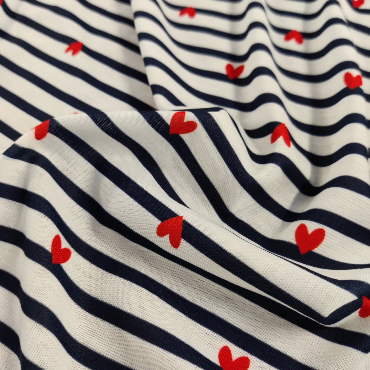 FS851 Hearts Stripe