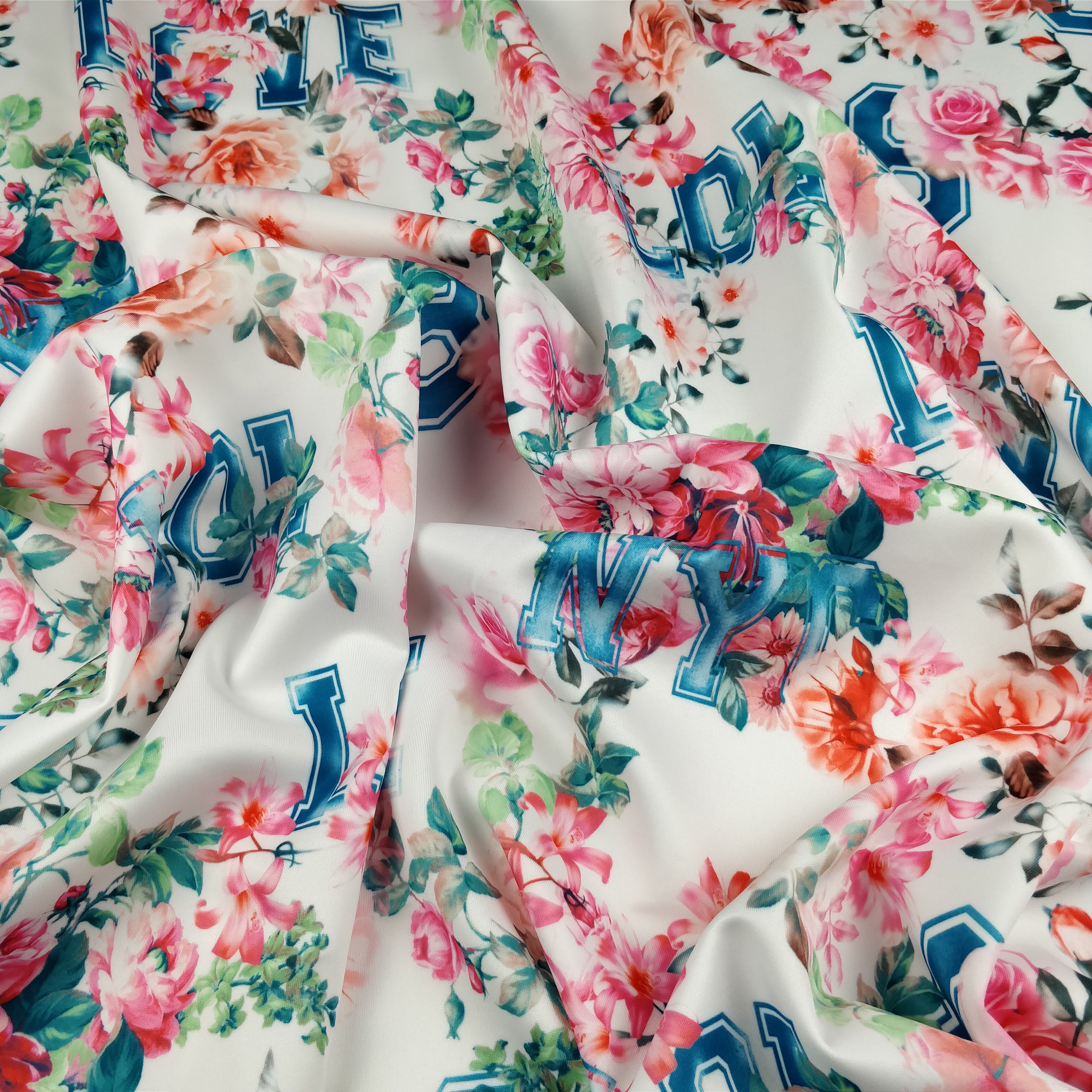 FS144_1 Floral New York Print | Fabric Styles