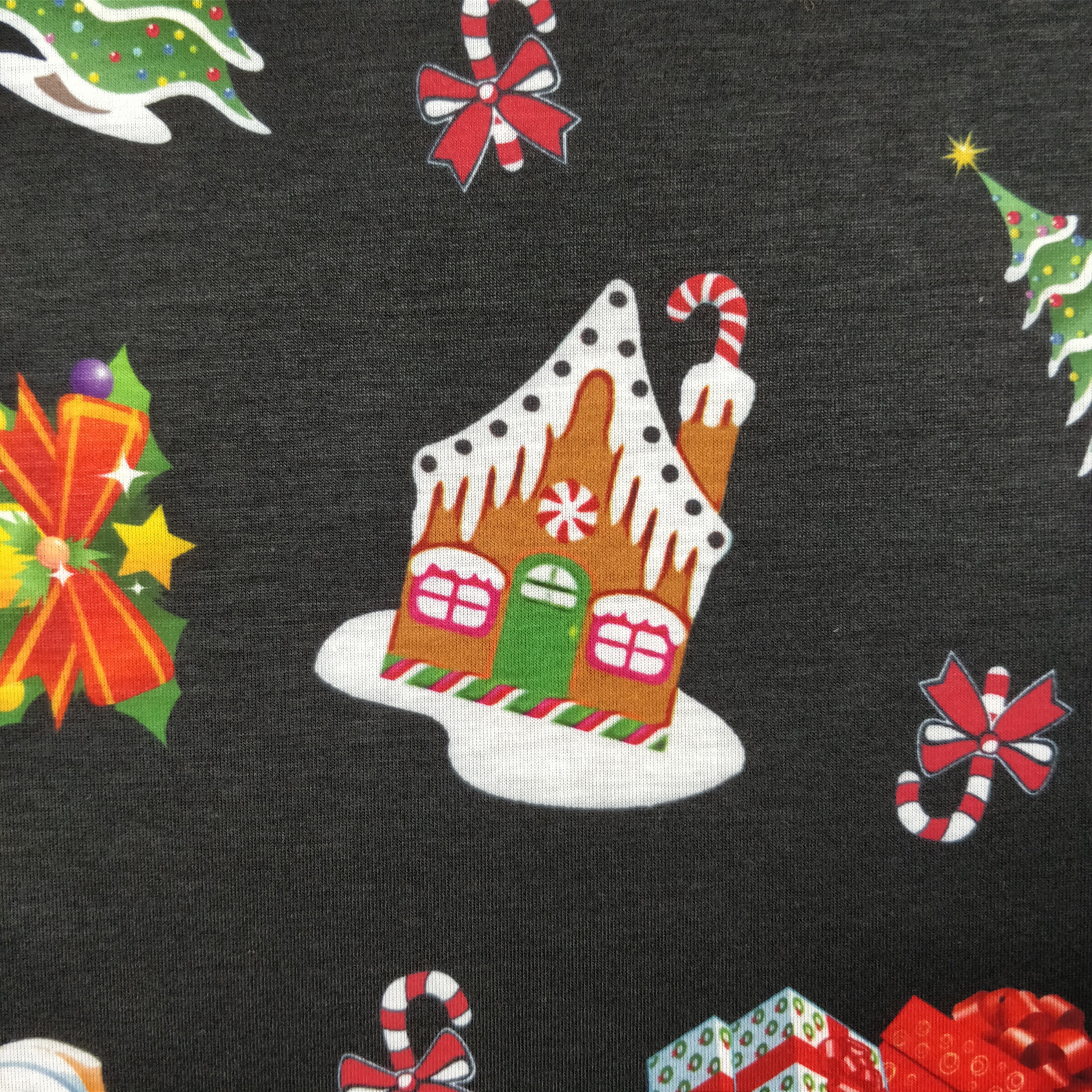 LAST 3m FS077 Christmas Print, Snowman, Tree | Fabric Styles