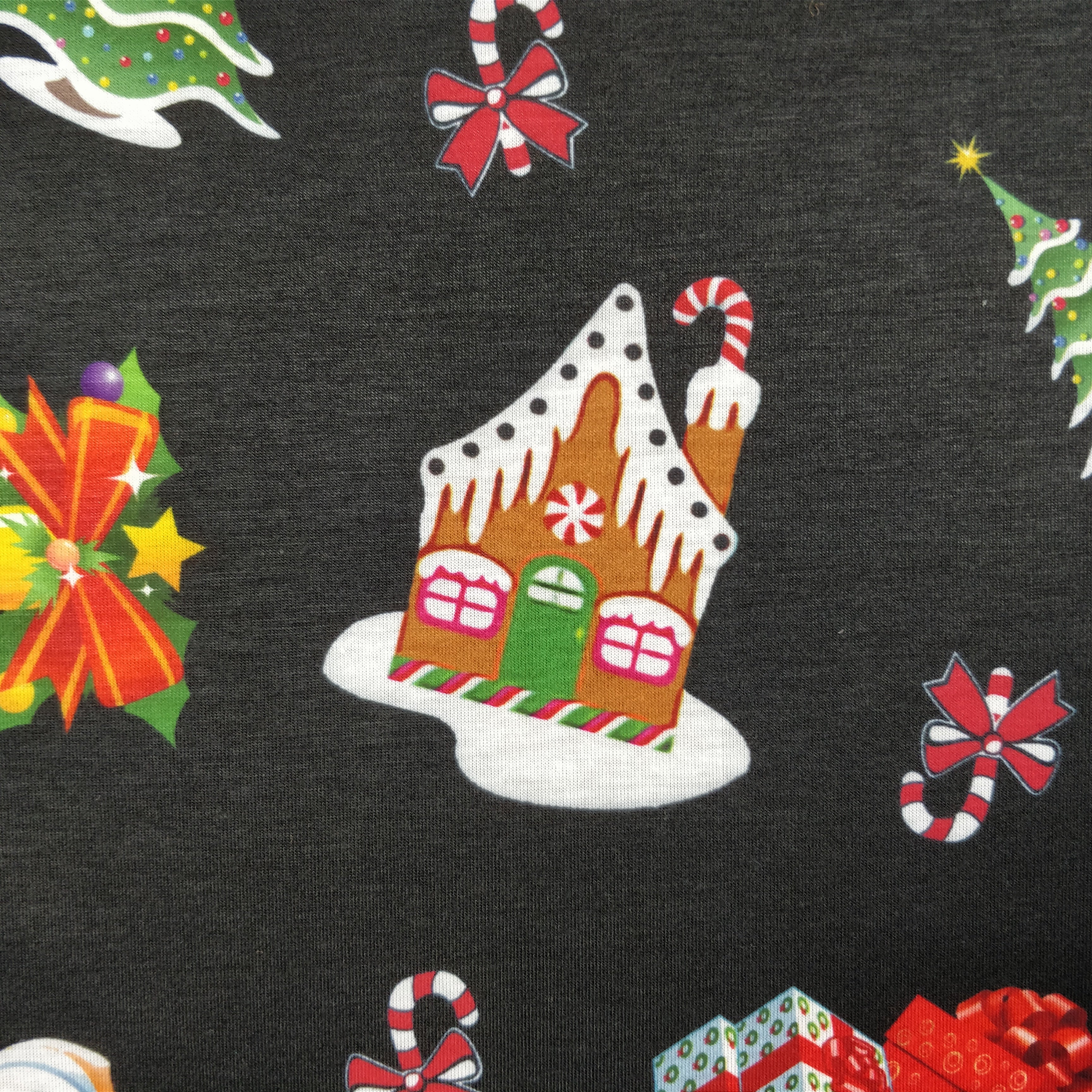 LAST 3m FS077 Christmas Print, Snowman, Tree | Fabric Styles