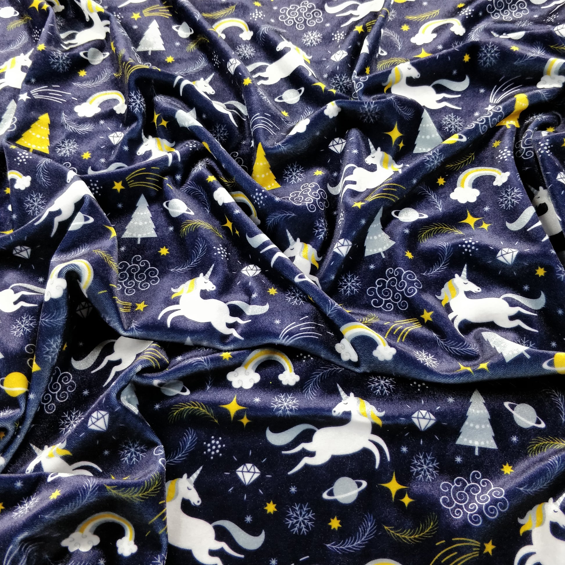FS181_1 Xmas Unicorn | Fabric Styles