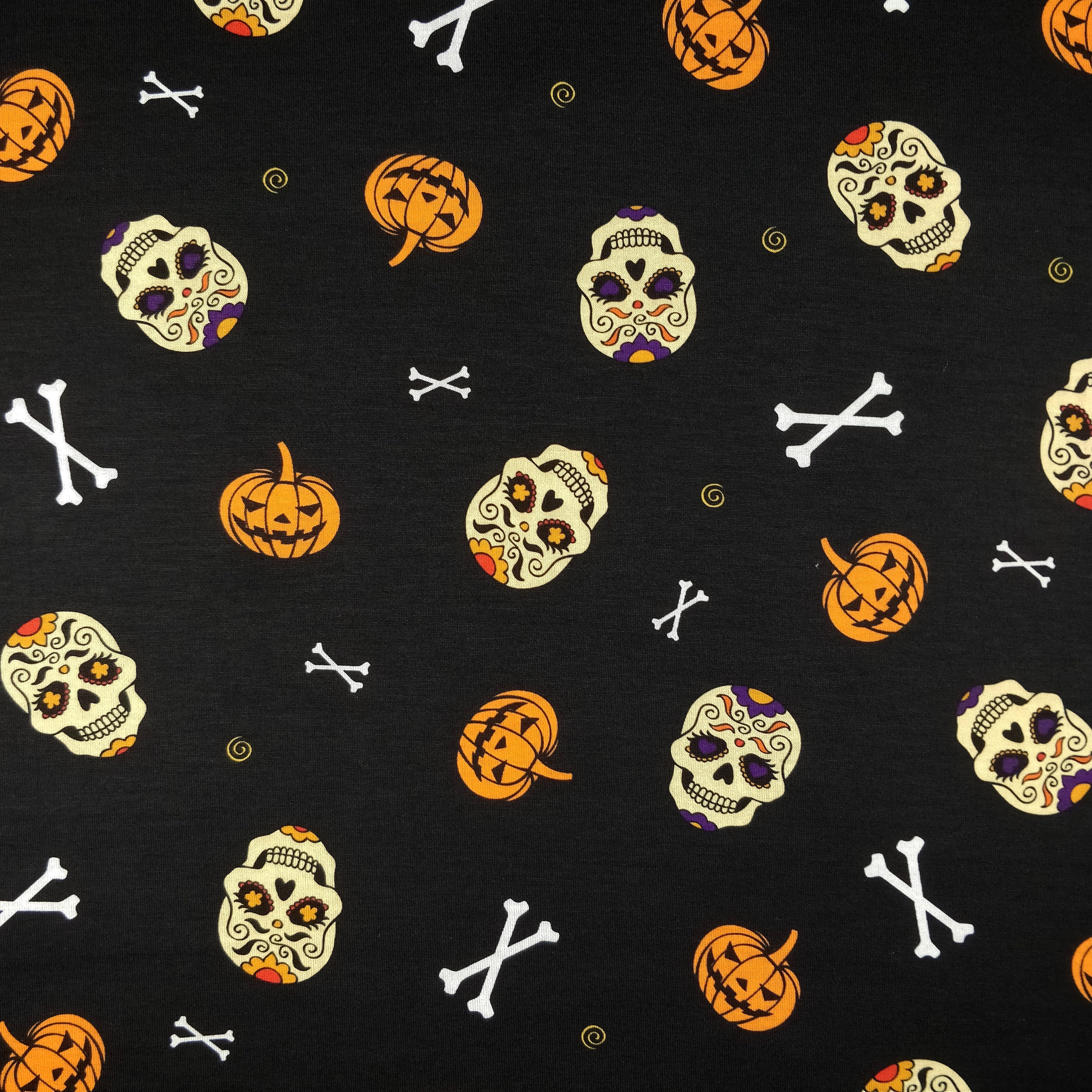 FS323 Skull Halloween | Fabric Styles