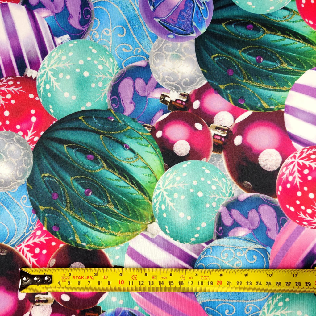 FS600 Winter Baubles | Fabric Styles