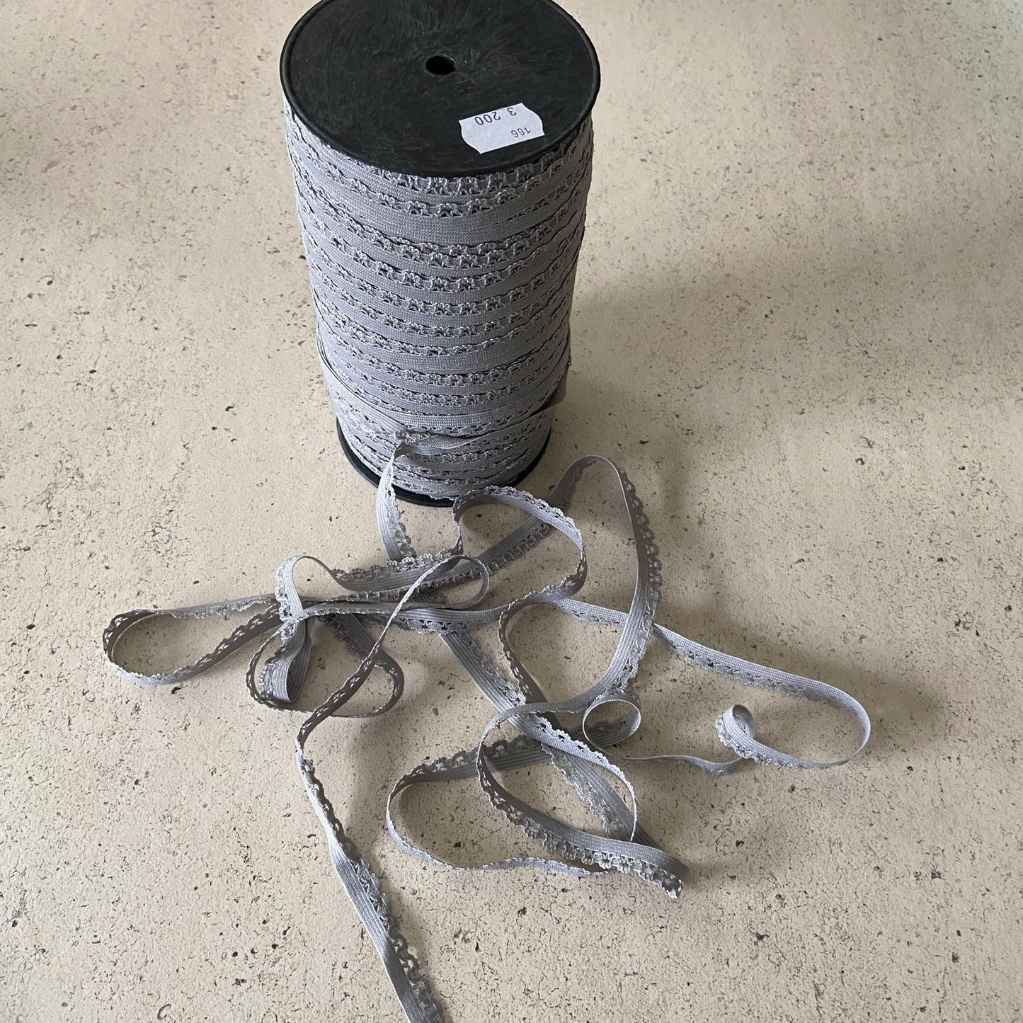 FS495 Elastic Lace Braid Trim Lingerie Crafts | Black, bra, drape, edge, Elastic, fashion fabric, FS495, Grey, haberdashery, Ivory, knickers, Lace, lingerie, making, pants, red, rose, sewing, Sky, trimming, trimmings | Fabric Styles