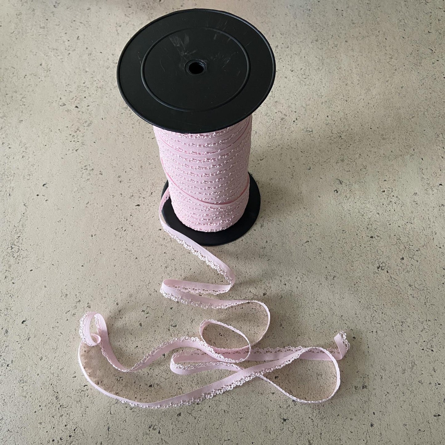 FS495 Elastic Lace Braid Trim Lingerie Crafts | Black, bra, drape, edge, Elastic, fashion fabric, FS495, Grey, haberdashery, Ivory, knickers, Lace, lingerie, making, pants, red, rose, sewing, Sky, trimming, trimmings | Fabric Styles