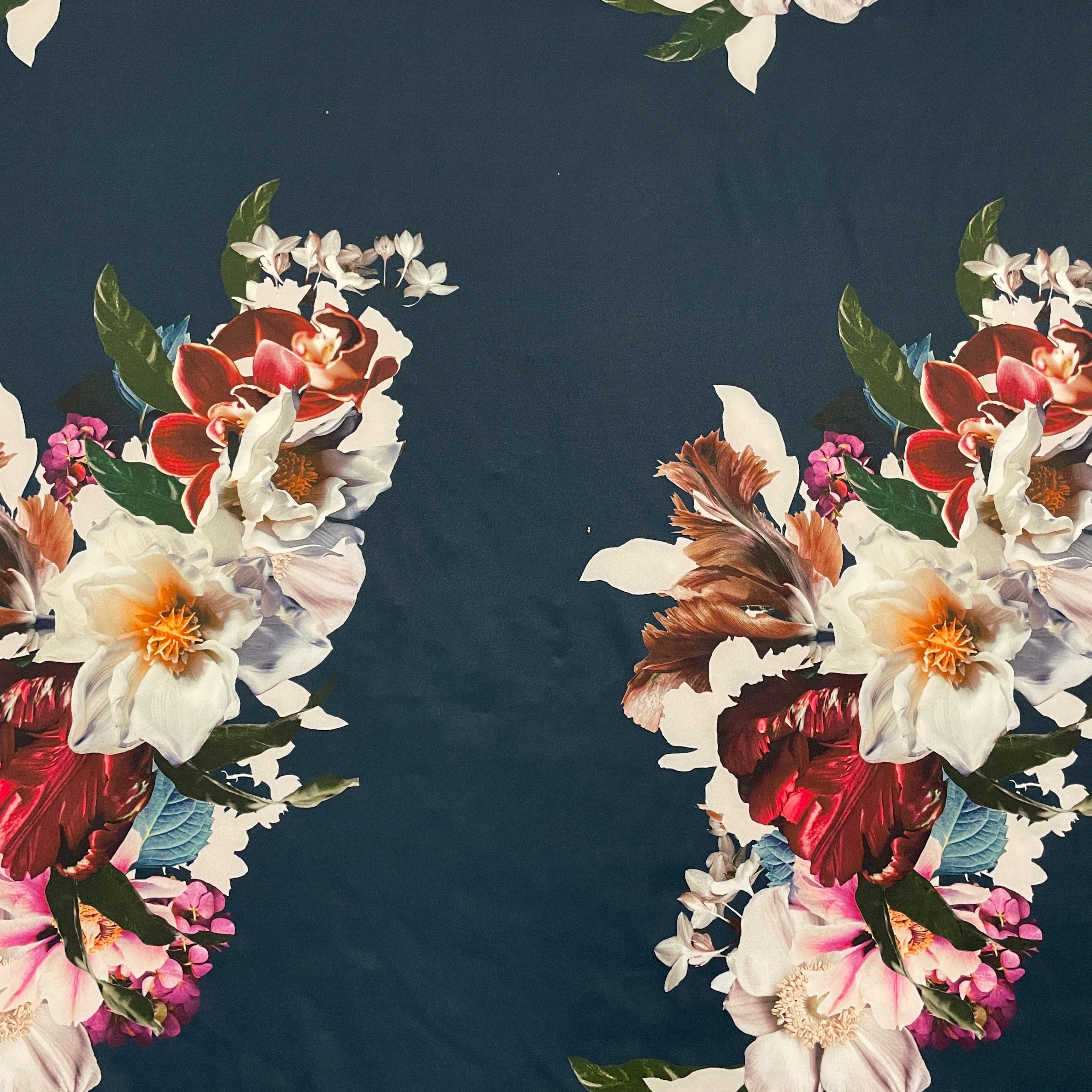 FS560 Large Floral Tile Scuba